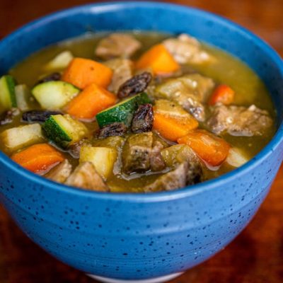 découvrez notre délicieux ragoût de veau, un plat savoureux et réconfortant, idéal pour un repas convivial en famille.